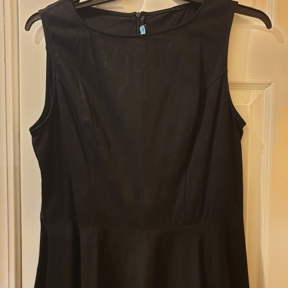 Sleeveless Black Dress
